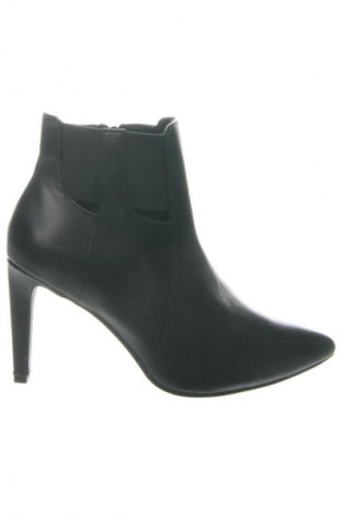 Dámské boty  Obsel, Velikost 37, Barva Černá, Cena  1 116,00 Kč