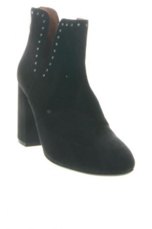 Дамски боти Pull&Bear, Размер 35, Цвят Черен, Цена 32,21 €