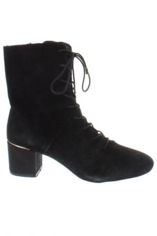 Damen Stiefeletten Stradivarius, Größe 38, Farbe Schwarz, Preis € 51,60