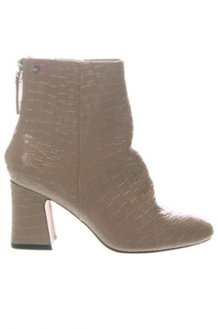 Дамски боти Topshop, Размер 36, Цвят Бежов, Цена 60,33 €