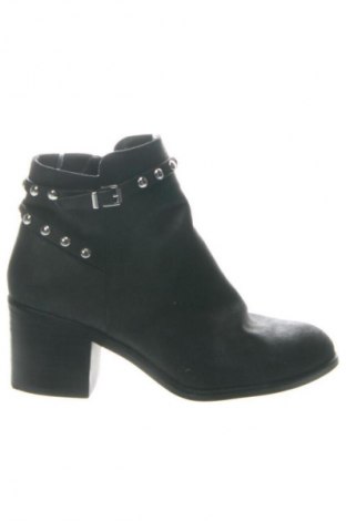 Botine de damă Unbranded, Mărime 39, Culoare Negru, Preț 167,93 Lei