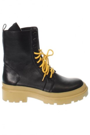 Γυναικεία μποτάκια Unbranded, Μέγεθος 38, Χρώμα Μαύρο, Τιμή 32,00 €