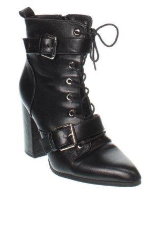 Γυναικεία μποτάκια Unbranded, Μέγεθος 38, Χρώμα Μαύρο, Τιμή 32,00 €