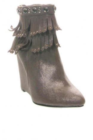 Дамски боти Unbranded, Размер 37, Цвят Кафяв, Цена 39,37 €