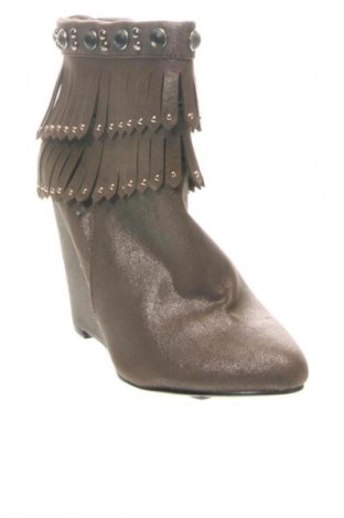 Дамски боти Unbranded, Размер 37, Цвят Кафяв, Цена 39,37 €