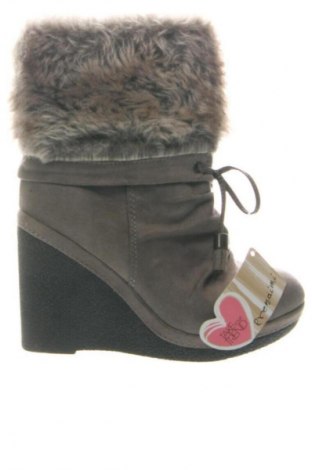 Дамски боти Unbranded, Размер 36, Цвят Кафяв, Цена 39,37 €