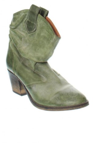 Дамски боти Unbranded, Размер 40, Цвят Зелен, Цена 51,60 €