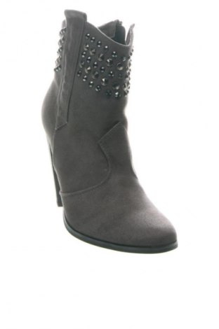 Дамски боти Unbranded, Размер 35, Цвят Сив, Цена 39,37 €