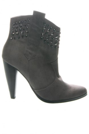 Дамски боти Unbranded, Размер 38, Цвят Сив, Цена 39,37 €