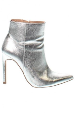 Damskie botki Zara, Rozmiar 35, Kolor Srebrzysty, Cena 150,09 zł