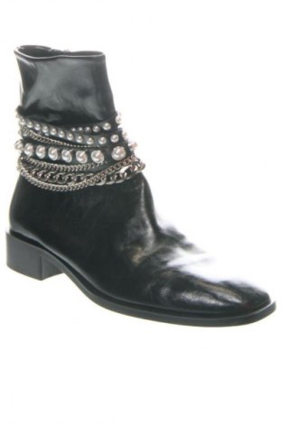 Botine de damă Zara, Mărime 40, Culoare Negru, Preț 203,32 Lei