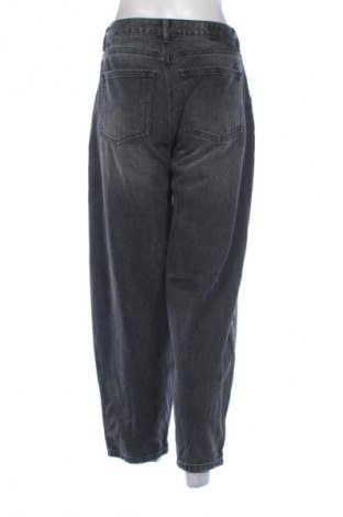 Damskie jeansy Amisu, Rozmiar S, Kolor Czarny, Cena 80,38 zł