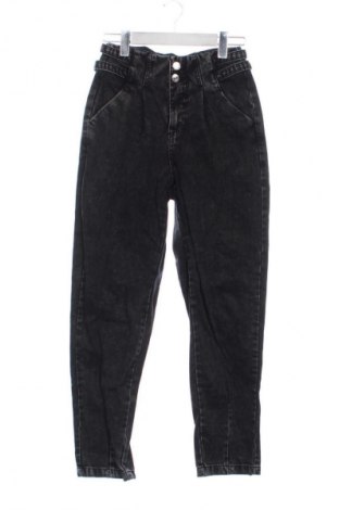 Damskie jeansy Bershka, Rozmiar XS, Kolor Czarny, Cena 43,99 zł