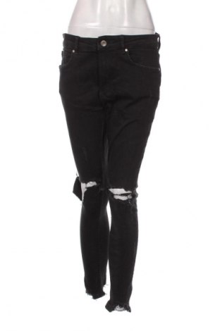 Дамски дънки Bershka, Размер XL, Цвят Черен, Цена 11,24 €