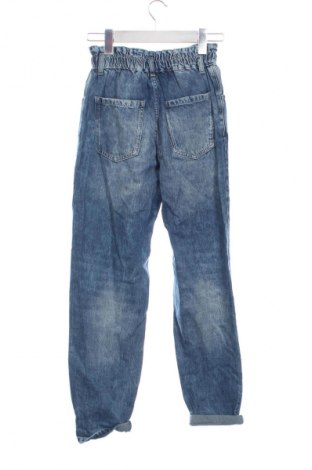 Дамски дънки Bershka, Размер XXS, Цвят Син, Цена 14,31 €