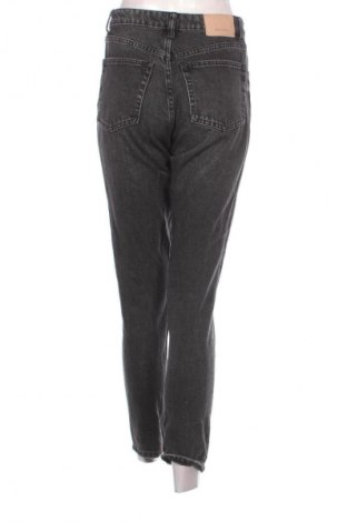 Damskie jeansy Bershka, Rozmiar S, Kolor Czarny, Cena 79,00 zł