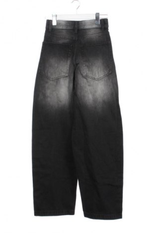 Дамски дънки Bershka, Размер XXS, Цвят Многоцветен, Цена 6,64 €