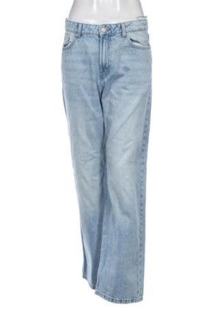 Дамски дънки Bershka, Размер L, Цвят Син, Цена 21,98 €