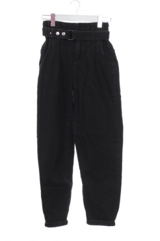 Дамски дънки Bershka, Размер XXS, Цвят Черен, Цена 15,00 €