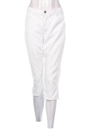 Damskie jeansy C&A, Rozmiar XL, Kolor Biały, Cena 38,99 zł