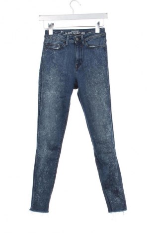Damskie jeansy Clockhouse, Rozmiar XS, Kolor Niebieski, Cena 79,00 zł