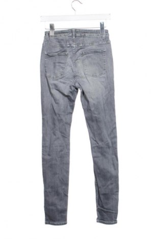 Damskie jeansy Closed, Rozmiar XS, Kolor Szary, Cena 342,99 zł