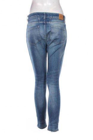 Damskie jeansy Closed, Rozmiar M, Kolor Niebieski, Cena 131,99 zł