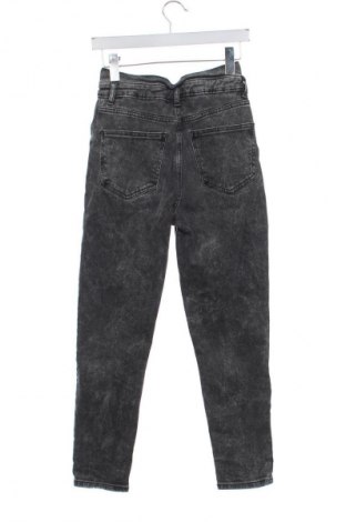 Дамски дънки Cropp, Размер XS, Цвят Сив, Цена 21,00 €