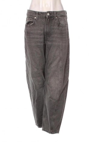 Damskie jeansy H&M, Rozmiar S, Kolor Szary, Cena 64,99 zł