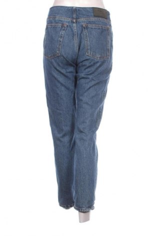 Damskie jeansy J.Lindeberg, Rozmiar M, Kolor Niebieski, Cena 244,00 zł