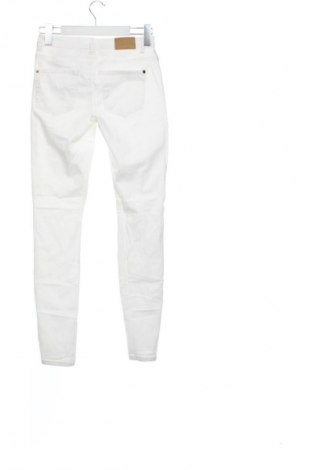 Blugi de femei Jacqueline De Yong, Mărime S, Culoare Ecru, Preț 93,84 Lei