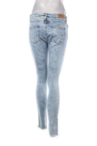 Damskie jeansy Janina, Rozmiar L, Kolor Niebieski, Cena 148,34 zł