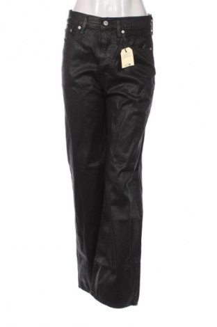 Дамски дънки Levi's, Размер M, Цвят Черен, Цена 81,80 €