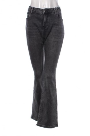 Damskie jeansy M.Sara, Rozmiar XL, Kolor Czarny, Cena 126,00 zł