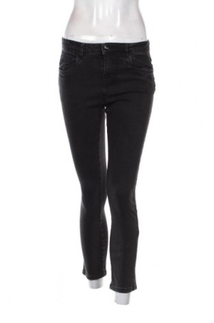 Дамски дънки Mohito, Размер M, Цвят Черен, Цена 15,00 €