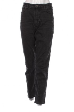 Damskie jeansy Noisy May, Rozmiar L, Kolor Czarny, Cena 250,99 zł