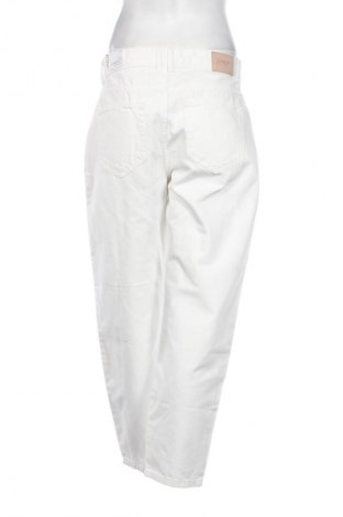 Дамски дънки ONLY, Размер L, Цвят Бял, Цена 39,88 €