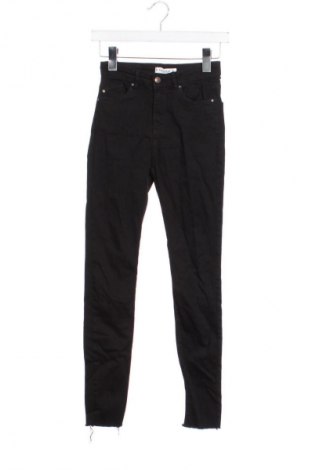 Női farmernadrág Pull&Bear, Méret XS, Szín Fekete, Ár 6 128 Ft