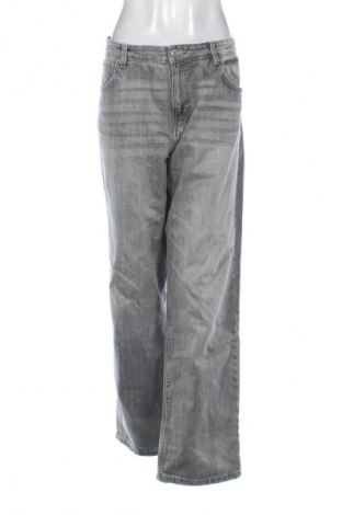 Дамски дънки Pull&Bear, Размер XL, Цвят Сив, Цена 24,03 €
