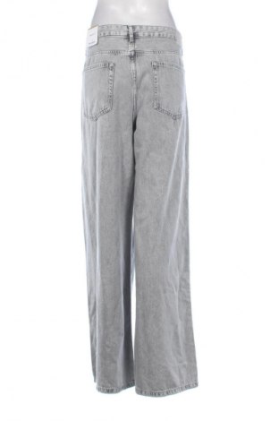 Дамски дънки Pull&Bear, Размер XXL, Цвят Сив, Цена 24,00 €