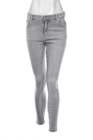 Damskie jeansy Reserved, Rozmiar M, Kolor Szary, Cena 79,47 zł