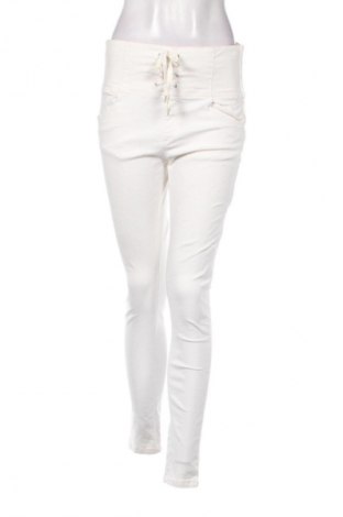 Дамски дънки Sinsay, Размер L, Цвят Бял, Цена 14,82 €