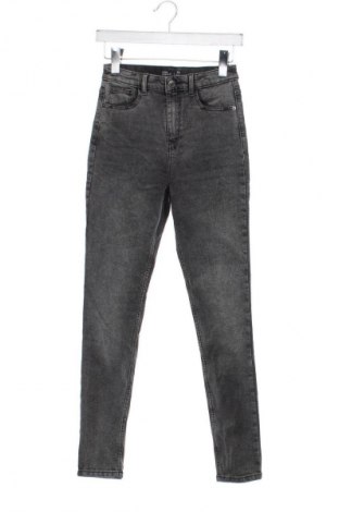 Női farmernadrág Sinsay, Méret S, Szín Szürke, Ár 6 128 Ft