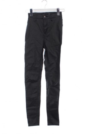 Дамски дънки Stradivarius, Размер XXS, Цвят Черен, Цена 7,66 €