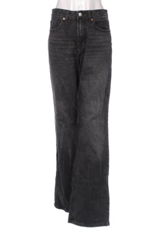 Női farmernadrág Stradivarius, Méret M, Szín Szürke, Ár 6 103 Ft