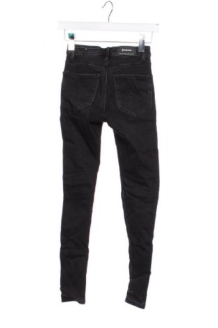 Дамски дънки Stradivarius, Размер XXS, Цвят Черен, Цена 7,66 €