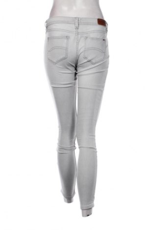 Dámske džínsy  Tommy Hilfiger, Veľkosť S, Farba Sivá, Cena  49,95 €