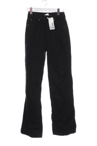 Дамски дънки Trendyol, Размер XXS, Цвят Черен, Цена 56,34 €