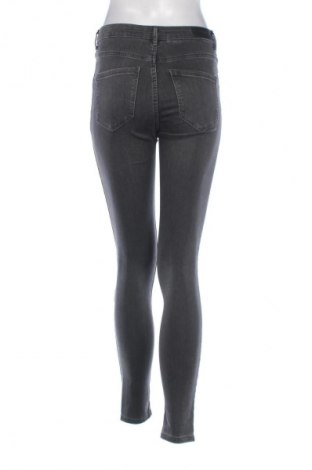 Дамски дънки Vero Moda, Размер S, Цвят Сив, Цена 6,13 €