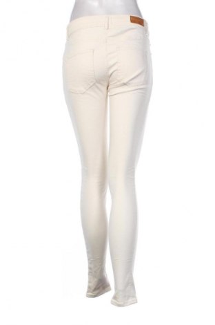 Damen Jeans Vero Moda, Größe M, Farbe Ecru, Preis € 10,99